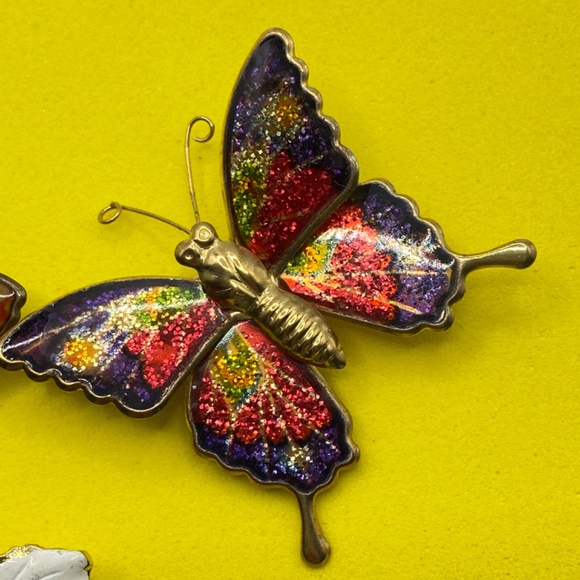 Vintage Brooch Lot Butterflies & White Flower Enameled Naturecore - Picture 5 of 8